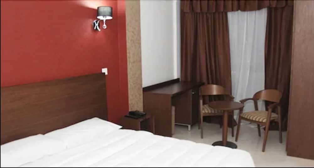 Medina Hotel Boumerdès Esterno foto